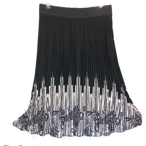 LuLaRoe Jill Midi Accordion-Pleated Black and White Skirt size M